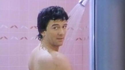 bobby-ewing-in-the-shower-in-dallas-136400693274510401-150924173824.jpg